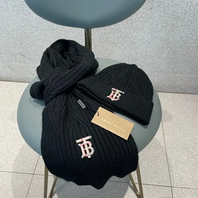 burberry hat and echapres set s_12651251